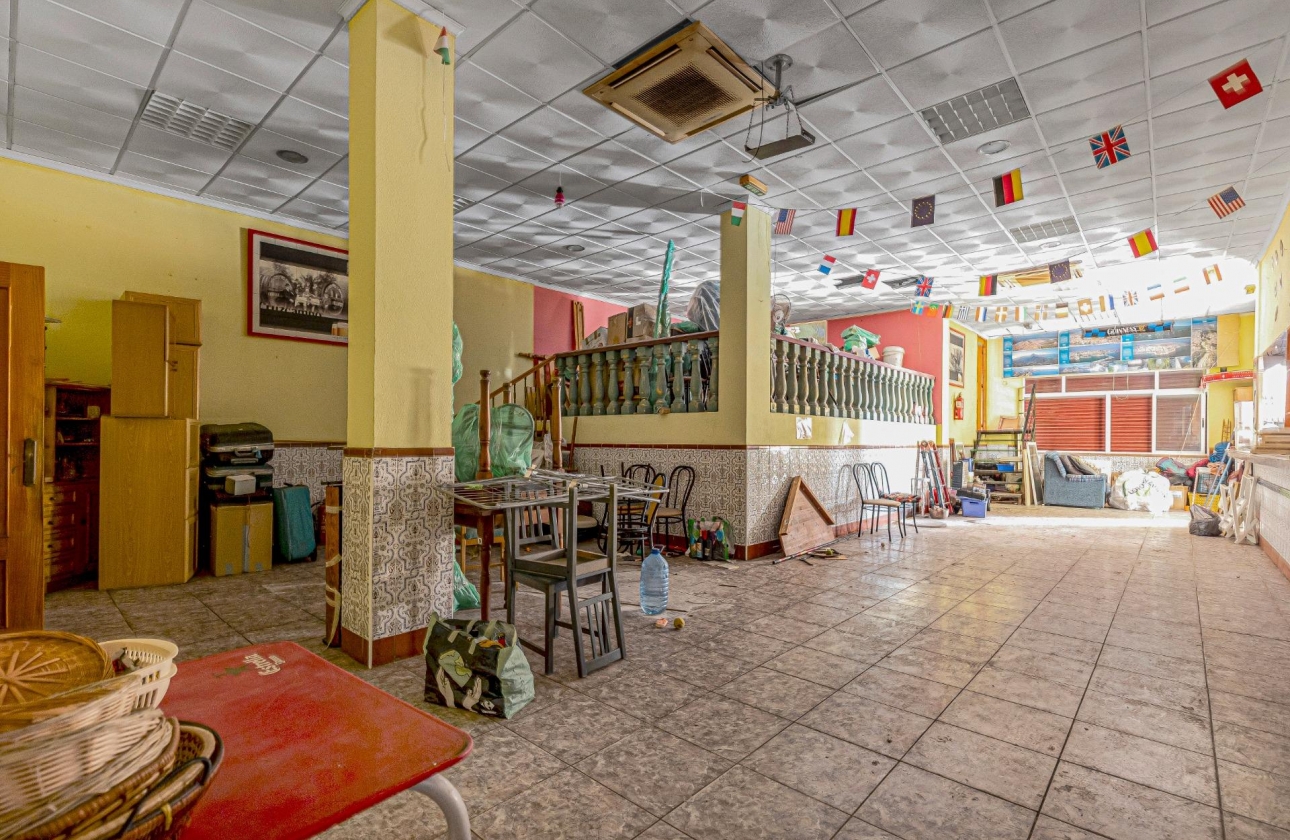 Reventa - Commercial Unit - Torrevieja - Playa del Cura