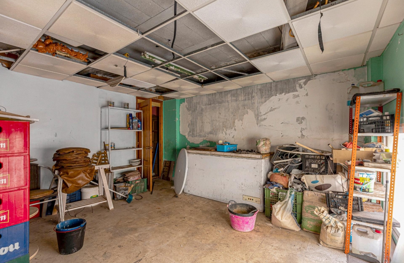 Reventa - Commercial Unit - Torrevieja - Playa del Cura