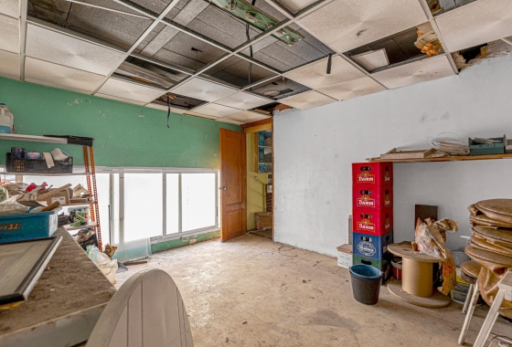 Reventa - Commercial Unit - Torrevieja - Playa del Cura