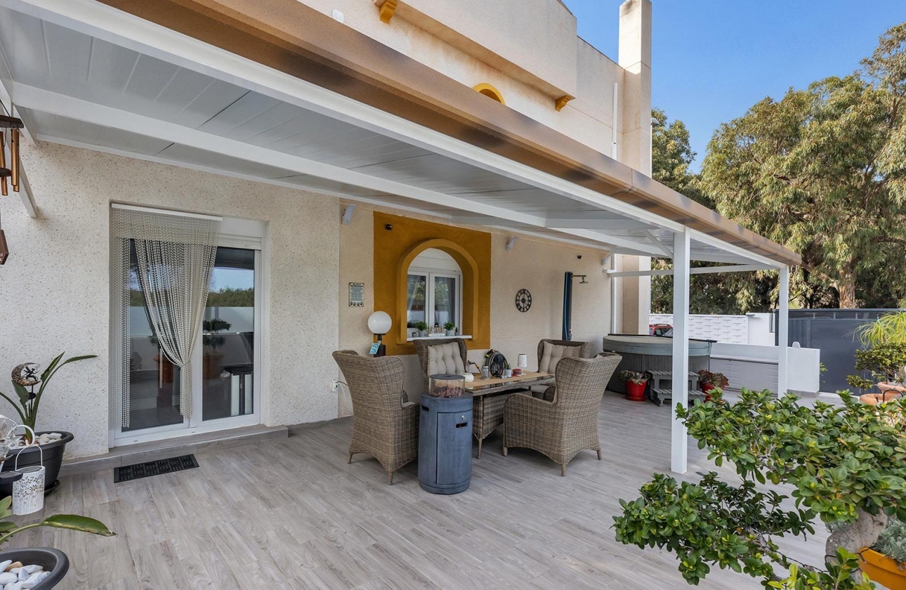 Reventa - Villa - Guardamar del Segura - Urbanizaciones