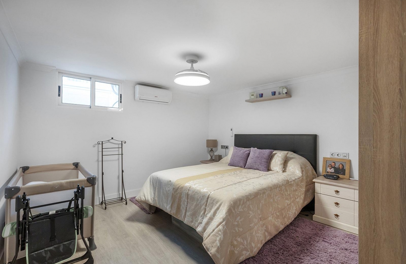 Reventa - Villa - Guardamar del Segura - Urbanizaciones