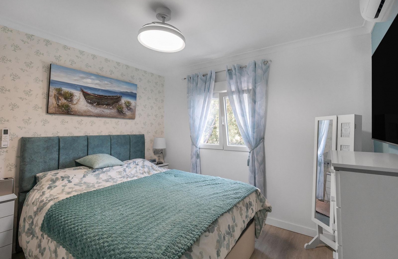 Reventa - Villa - Guardamar del Segura - Urbanizaciones