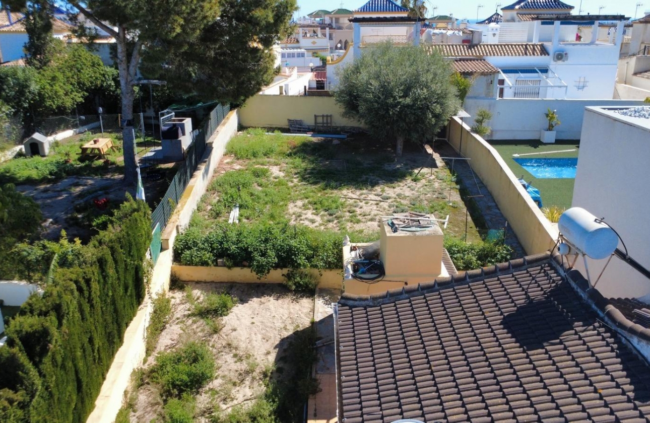 Reventa - Villa - Torrevieja - Los Balcones