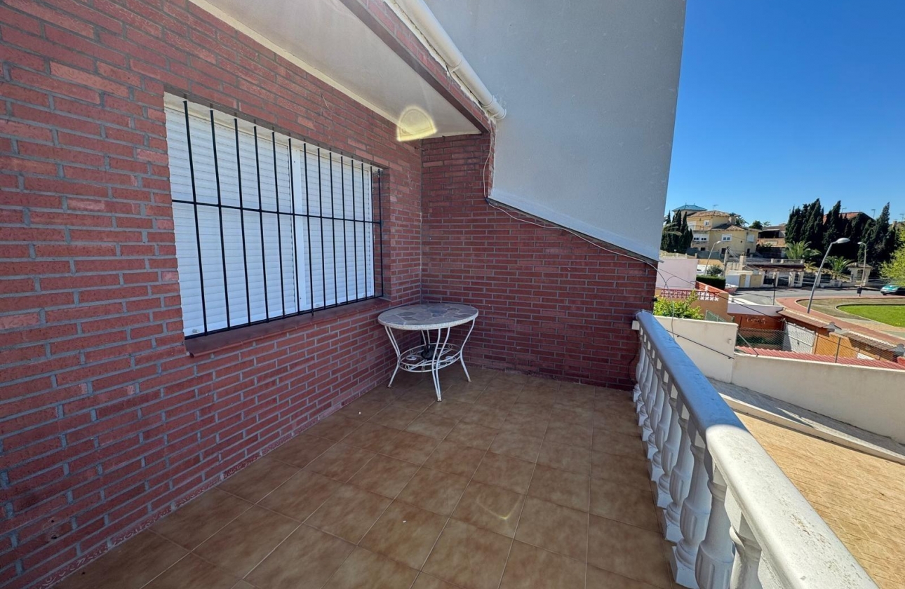 Reventa - Villa - Torrevieja - Los Balcones