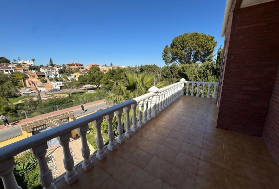 Reventa - Villa - Torrevieja - Los Balcones