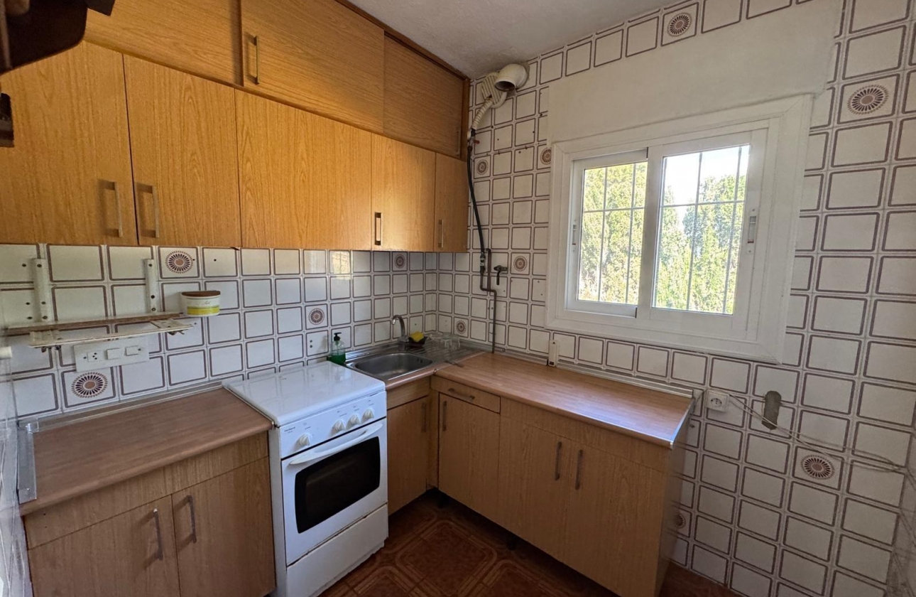 Reventa - Villa - Torrevieja - Los Balcones