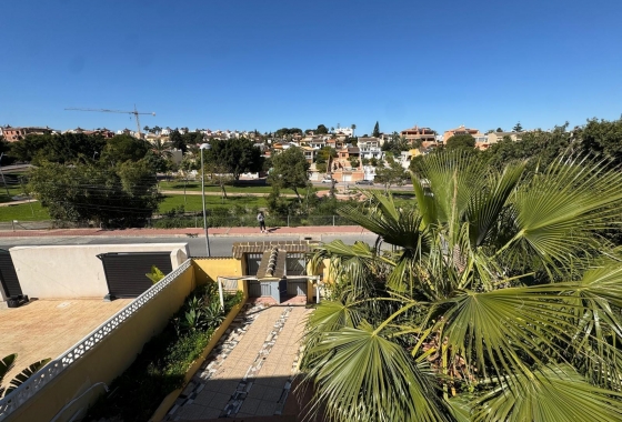 Reventa - Villa - Torrevieja - Los Balcones