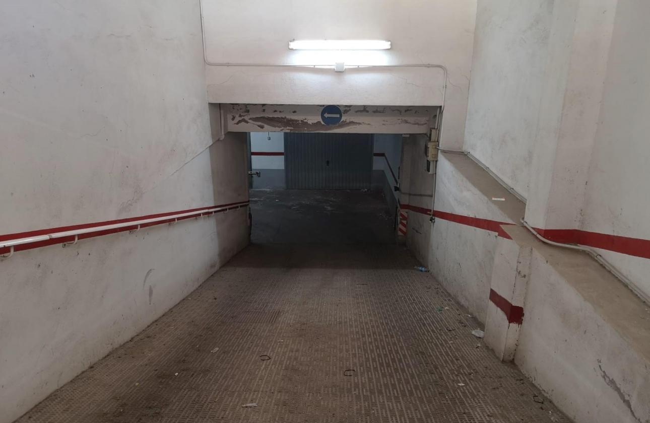 Reventa - Garaje - Torrevieja - Playa de los Locos