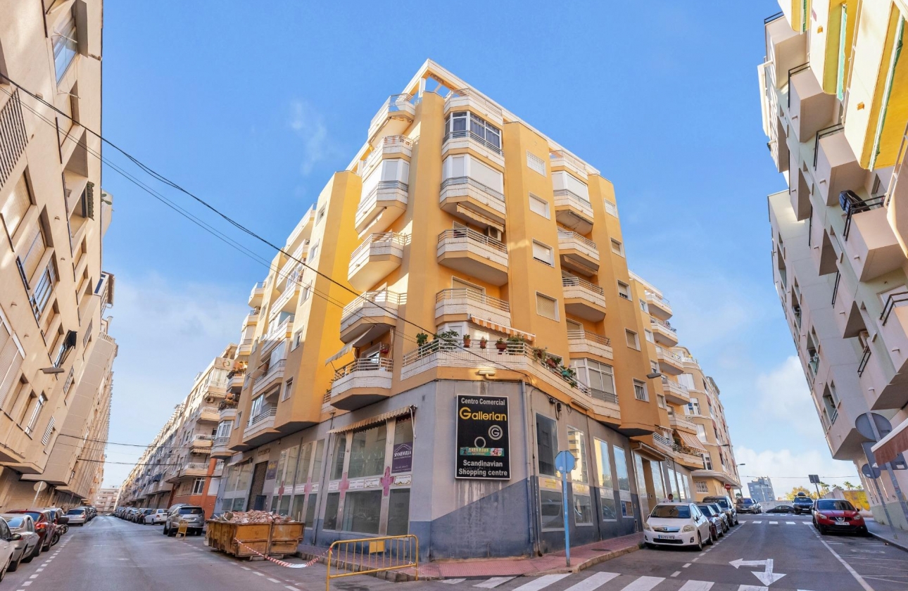 Resale - Apartment - Torrevieja - Habaneras