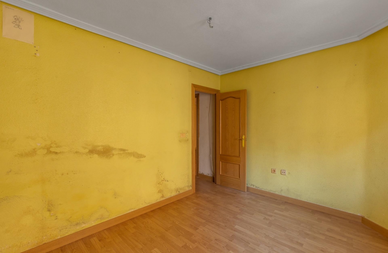 Resale - Apartment - Torrevieja - Habaneras