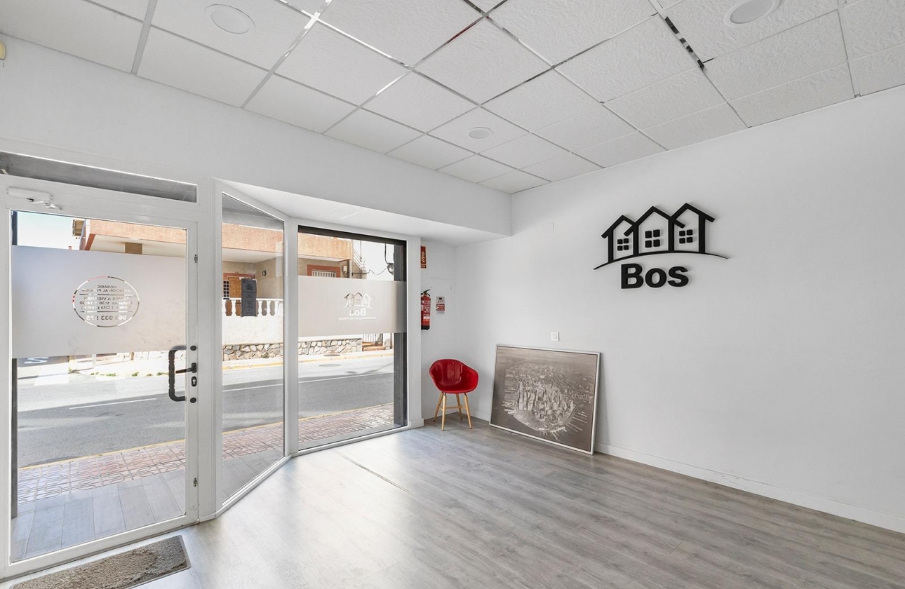 Reventa - Commercial Unit - Torrevieja - La Mata