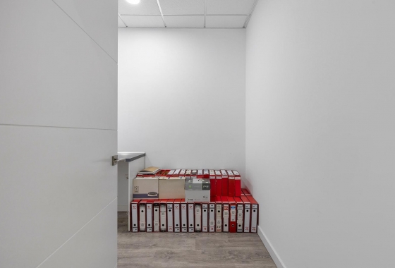 Reventa - Commercial Unit - Torrevieja - La Mata