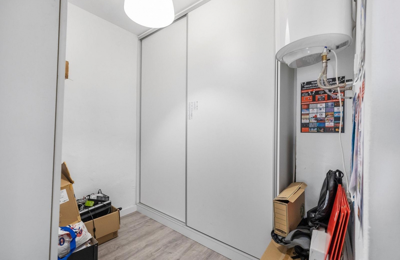 Reventa - Commercial Unit - Torrevieja - La Mata