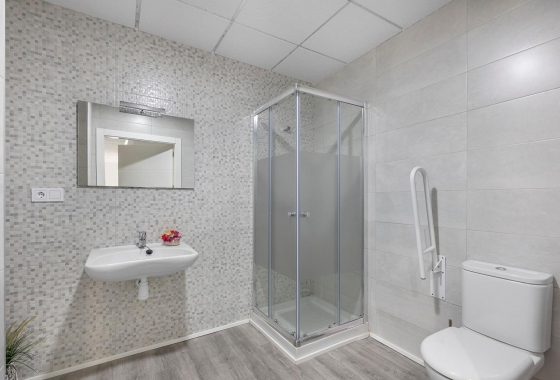 Reventa - Commercial Unit - Torrevieja - La Mata