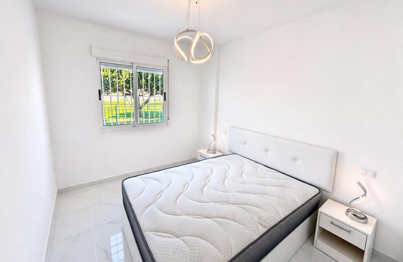 Resale - Apartment - Torrevieja - Parque de las Naciones