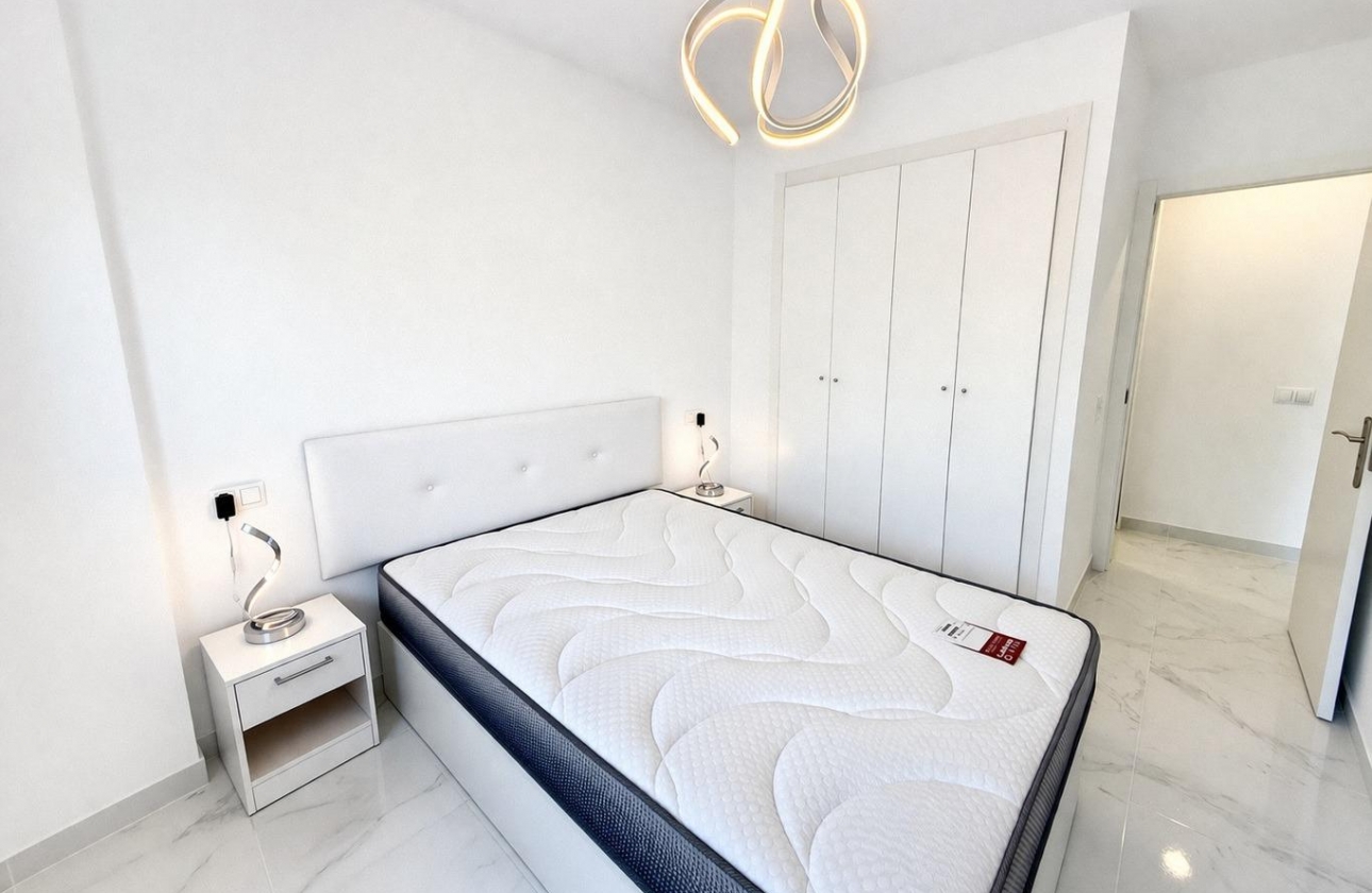 Resale - Apartment - Torrevieja - Parque de las Naciones