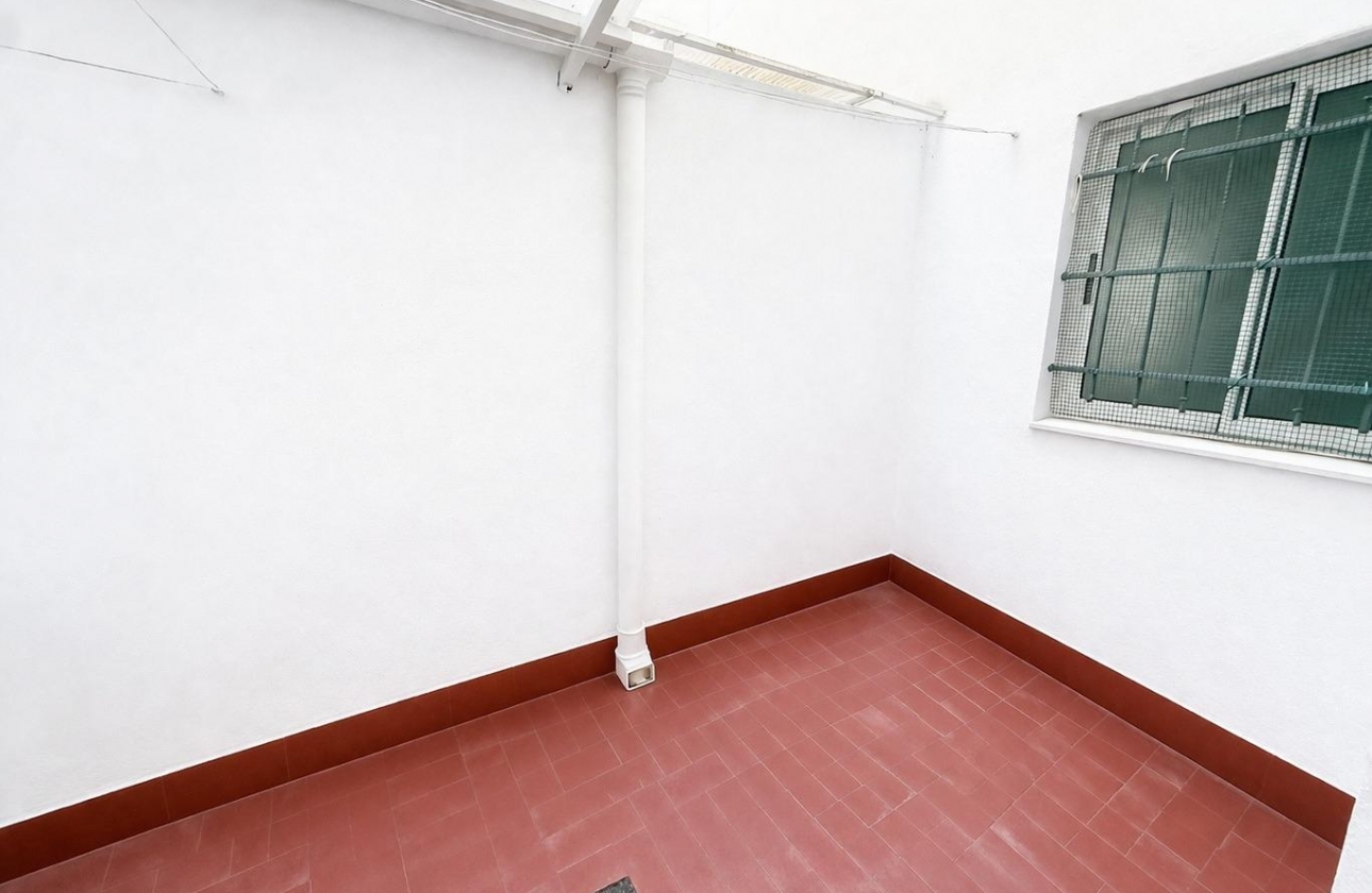 Resale - Apartment - Torrevieja - Parque de las Naciones