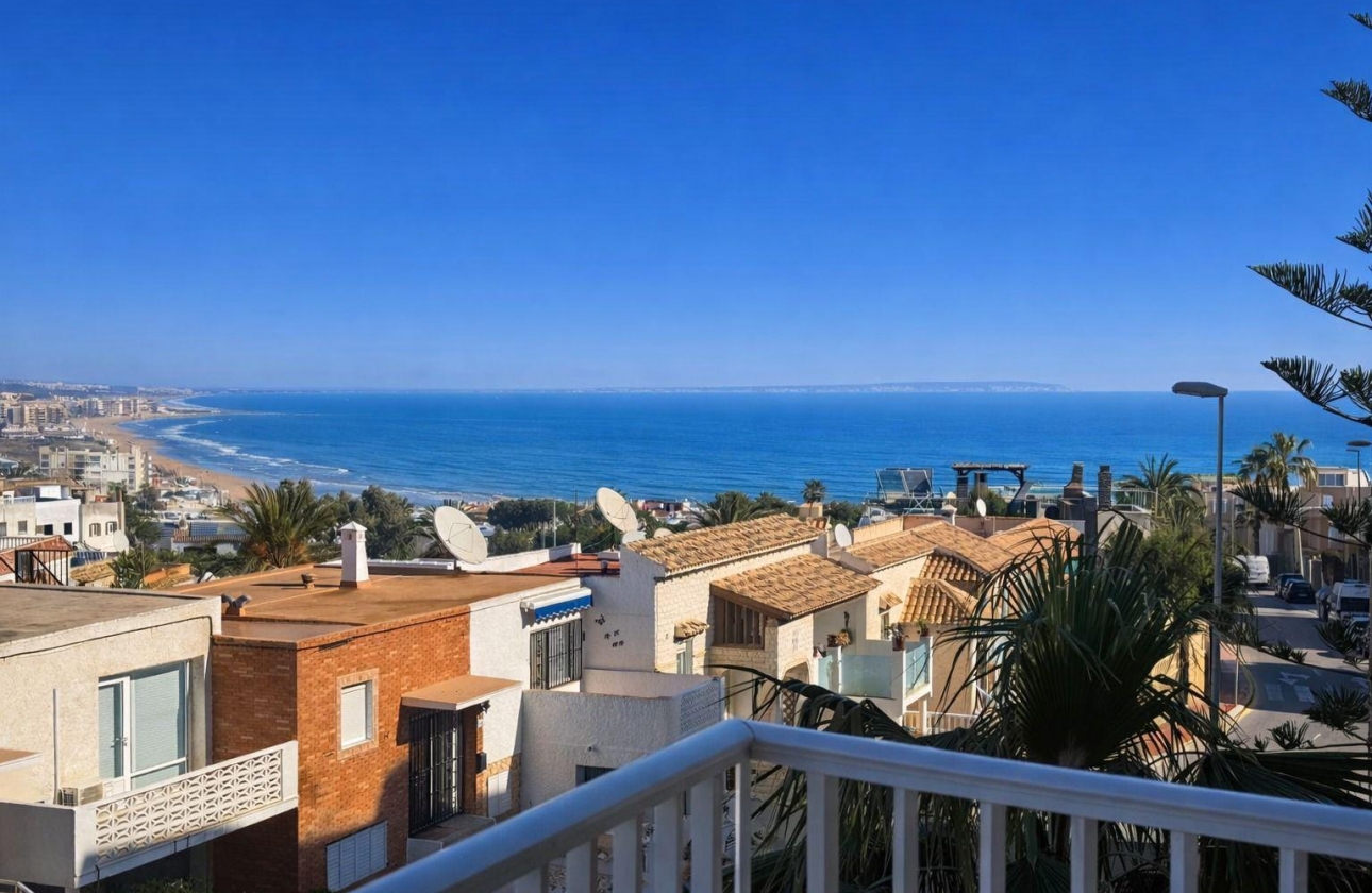 Resale - Apartment - Torrevieja - La Mata