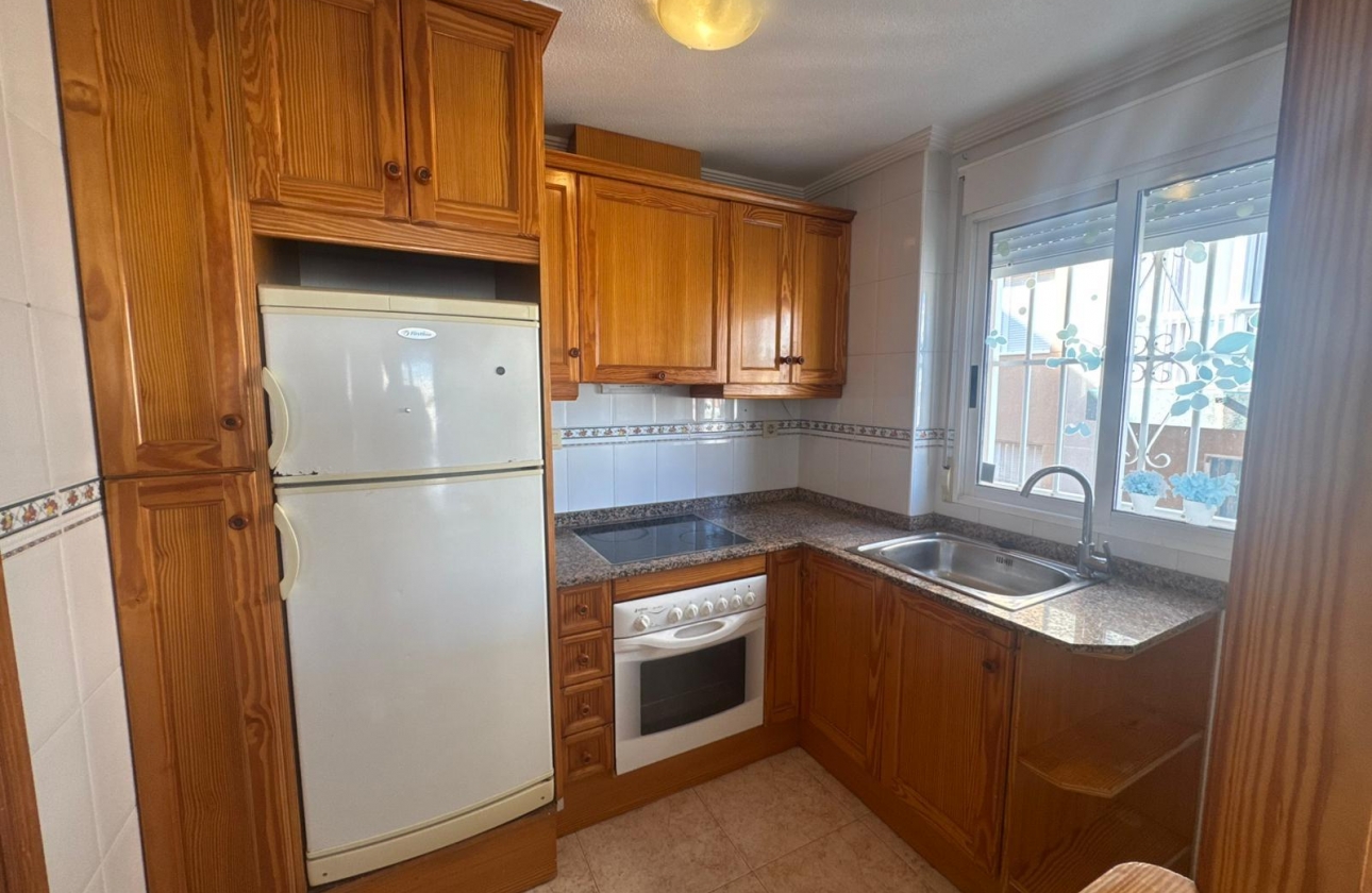 Resale - Apartment - Torrevieja - La Mata