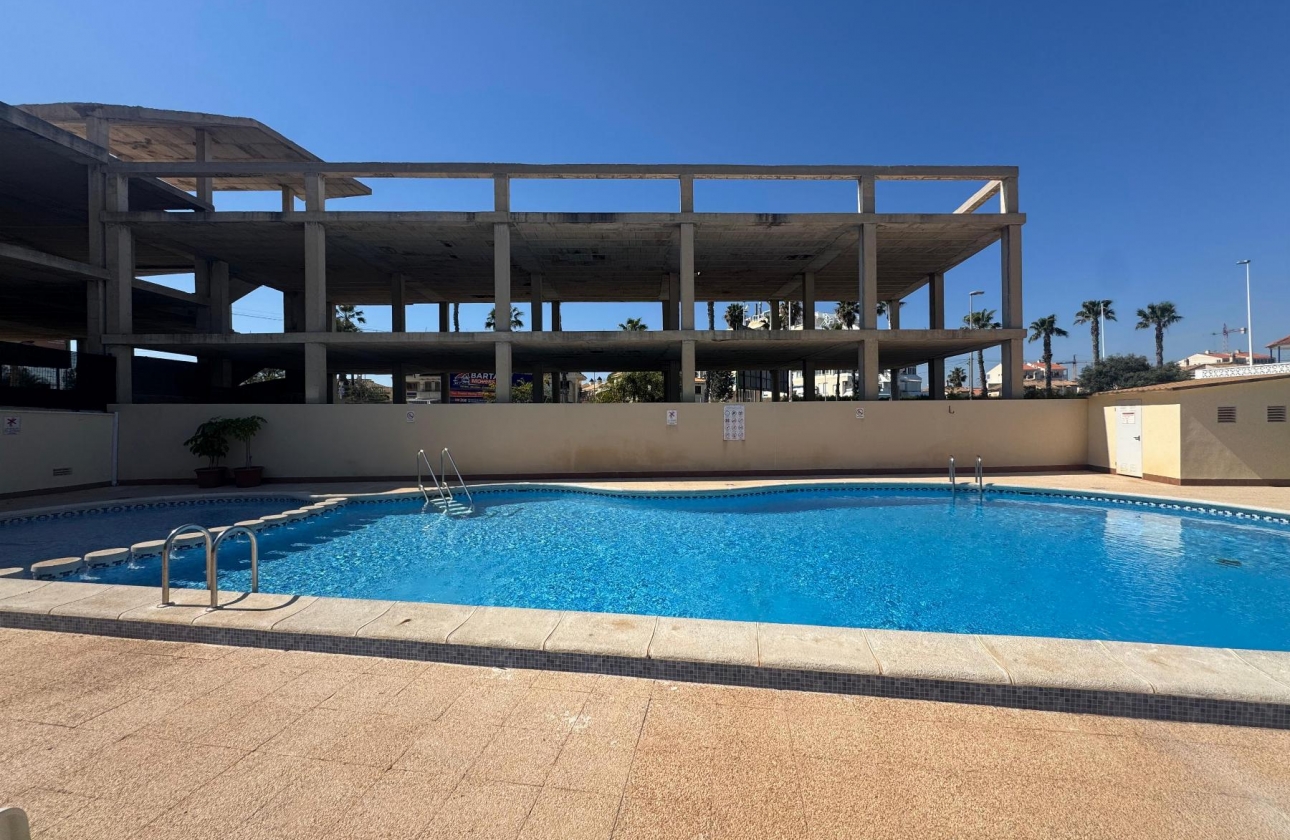 Resale - Apartment - Torrevieja - La Mata