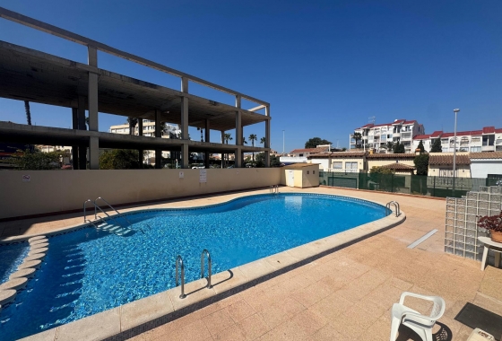 Resale - Apartment - Torrevieja - La Mata