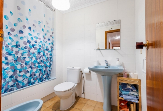 Resale - Apartment - Torrevieja - Playa De Los Naufragos