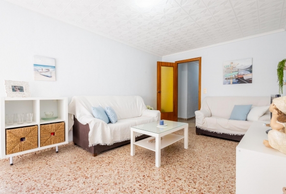Resale - Apartment - Torrevieja - Playa De Los Naufragos