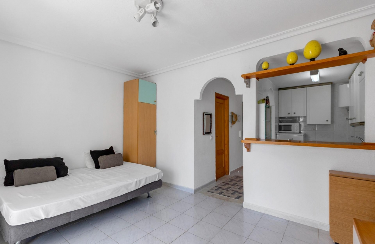 Resale - Apartment - Torrevieja - La Mata
