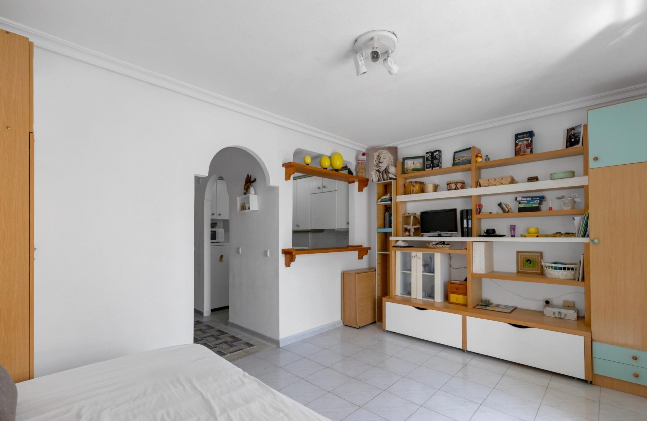 Resale - Apartment - Torrevieja - La Mata