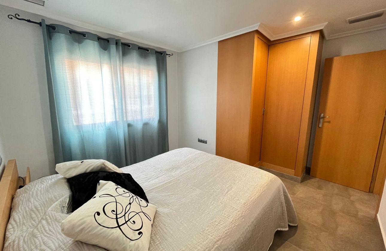Rynek wtórny - Apartament - Torrevieja - La Mata