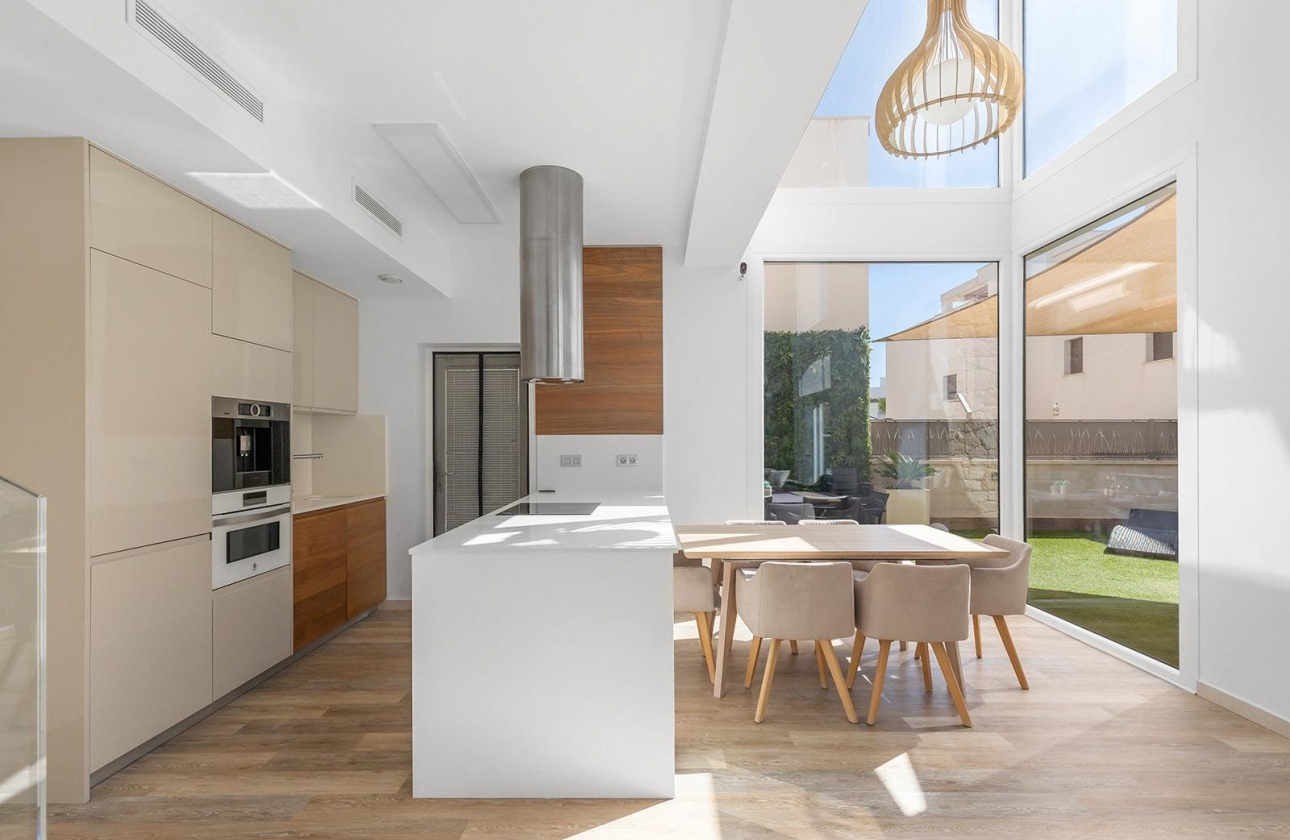 Reventa - Villa - Rojales - Pueblo bravo