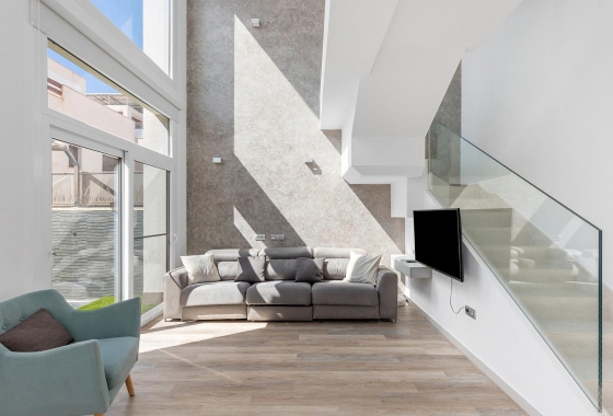 Reventa - Villa - Rojales - Pueblo bravo