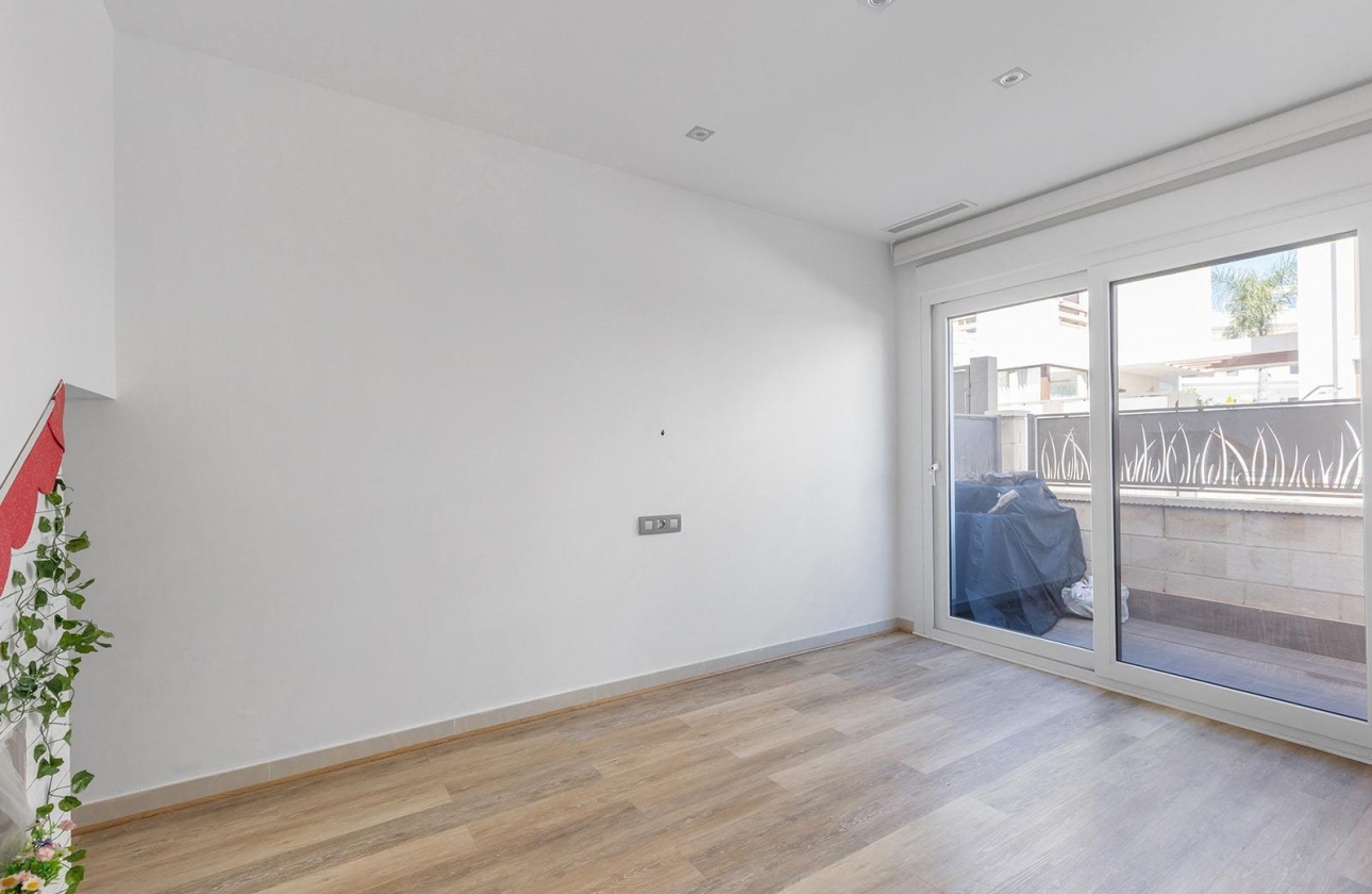 Reventa - Villa - Rojales - Pueblo bravo