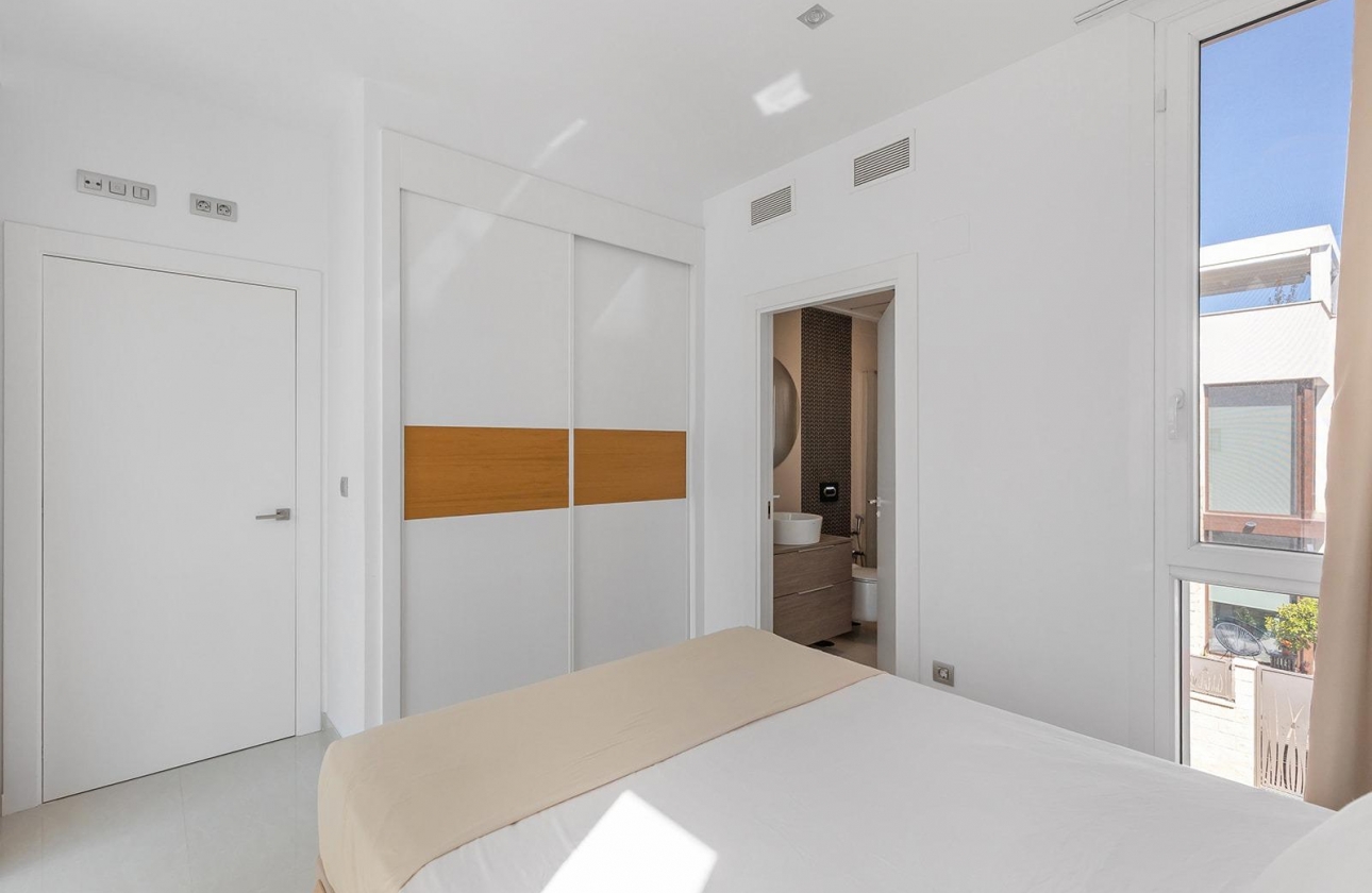 Reventa - Villa - Rojales - Pueblo bravo