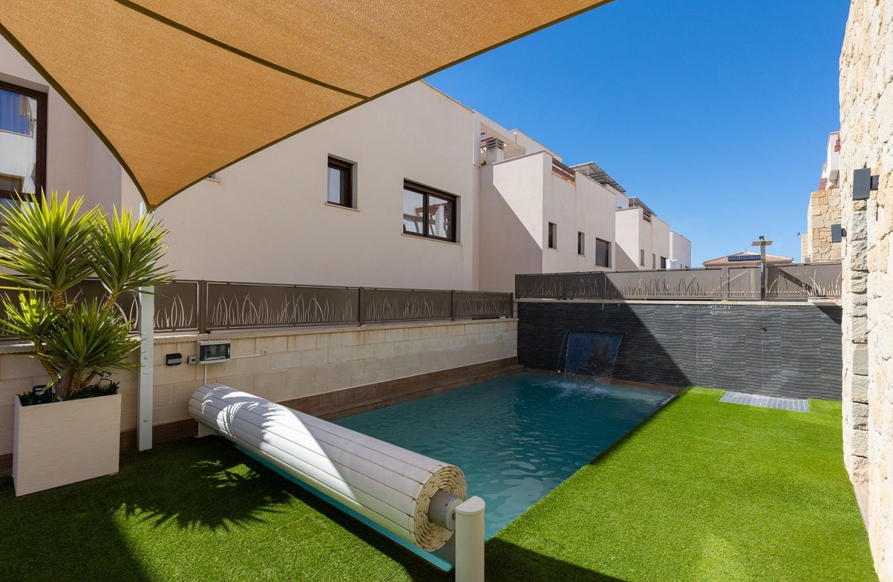 Reventa - Villa - Rojales - Pueblo bravo