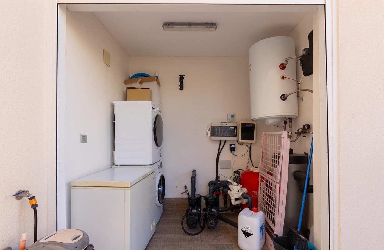 Reventa - Villa - Rojales - Pueblo bravo