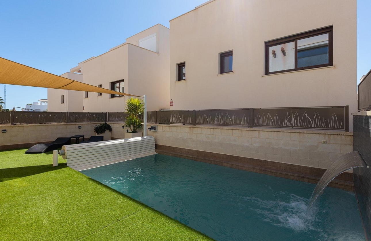 Reventa - Villa - Rojales - Pueblo bravo