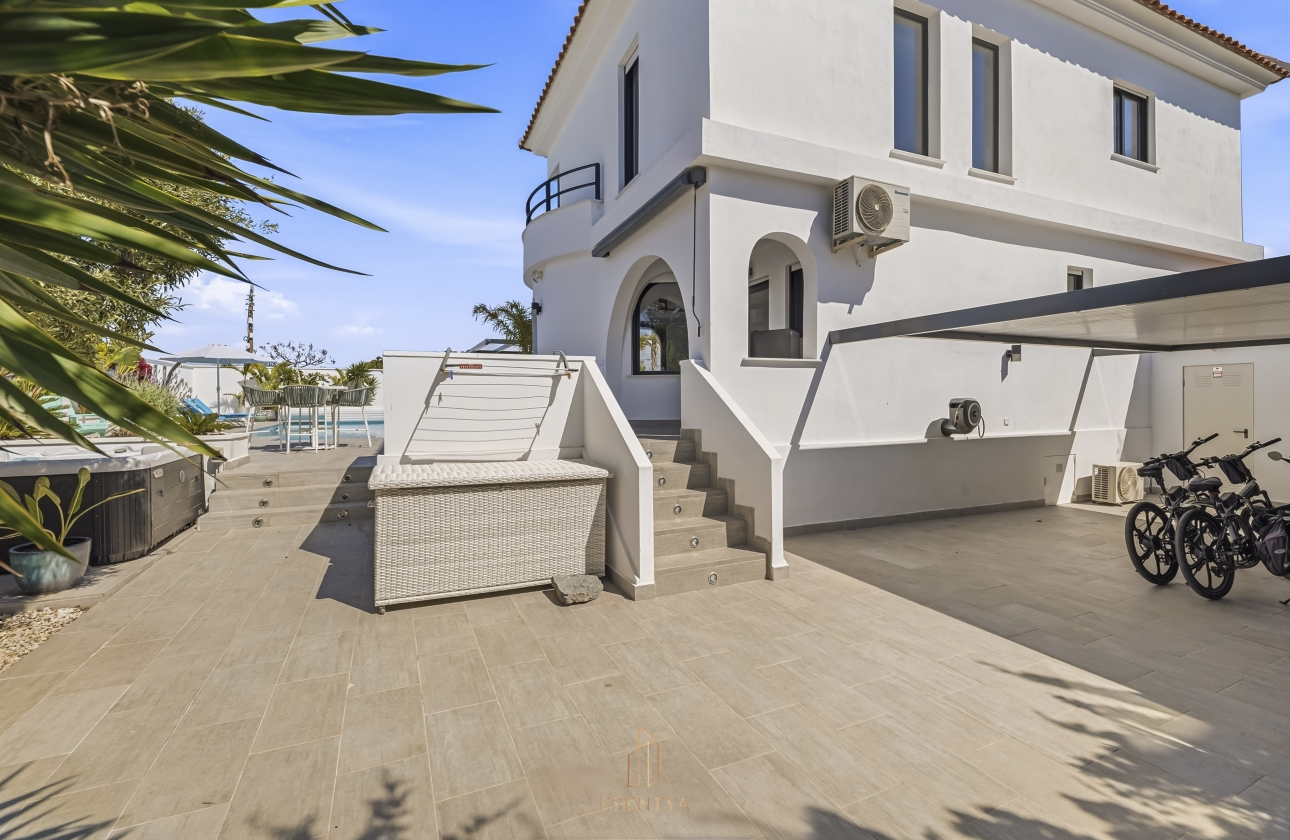 Rynek wtórny - Villa - Torrevieja - San Luis