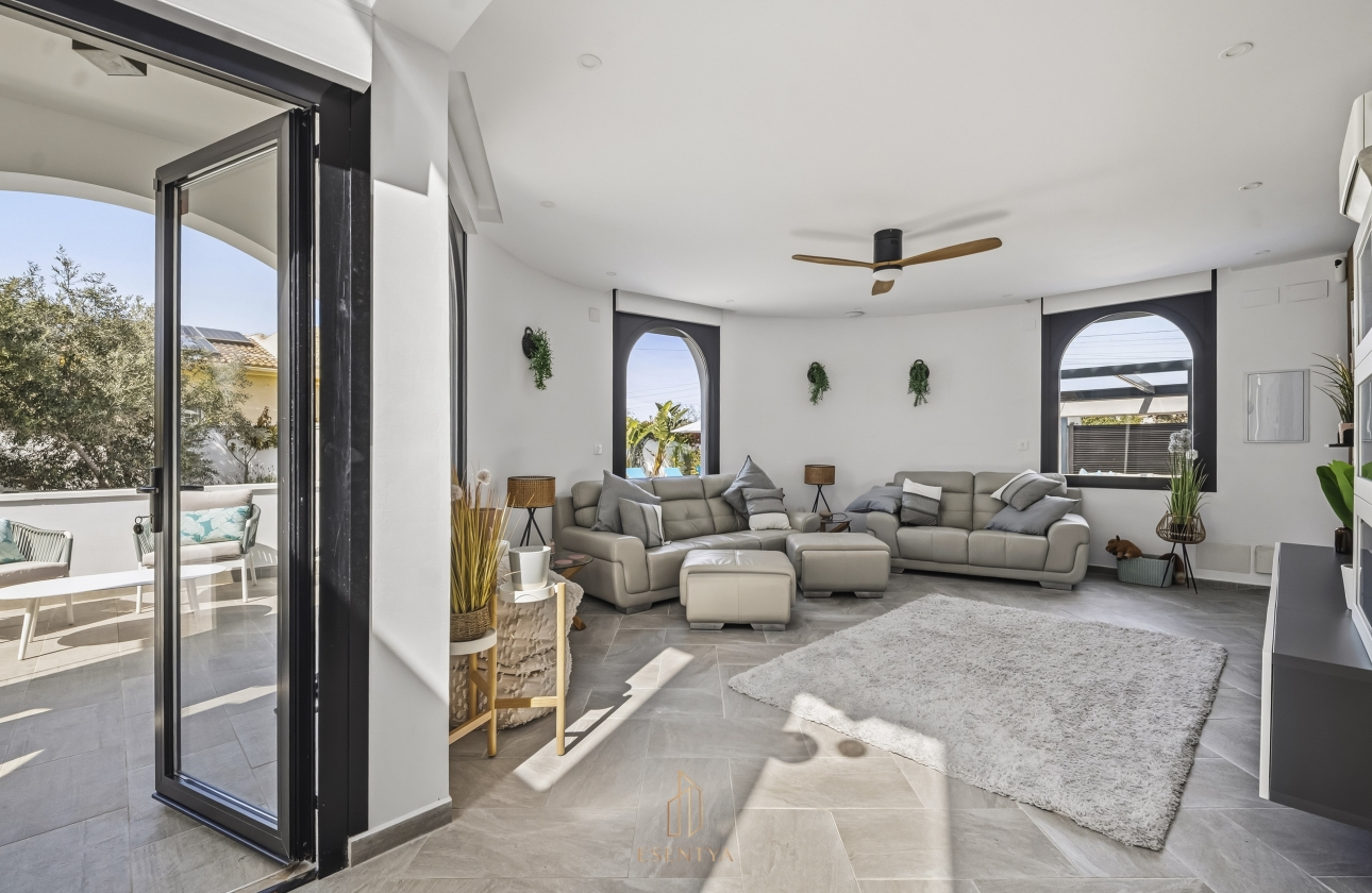 Rynek wtórny - Villa - Torrevieja - San Luis