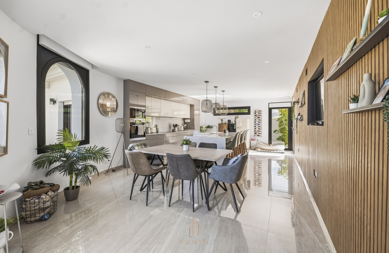 Rynek wtórny - Villa - Torrevieja - San Luis