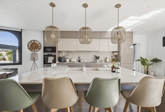 Rynek wtórny - Villa - Torrevieja - San Luis