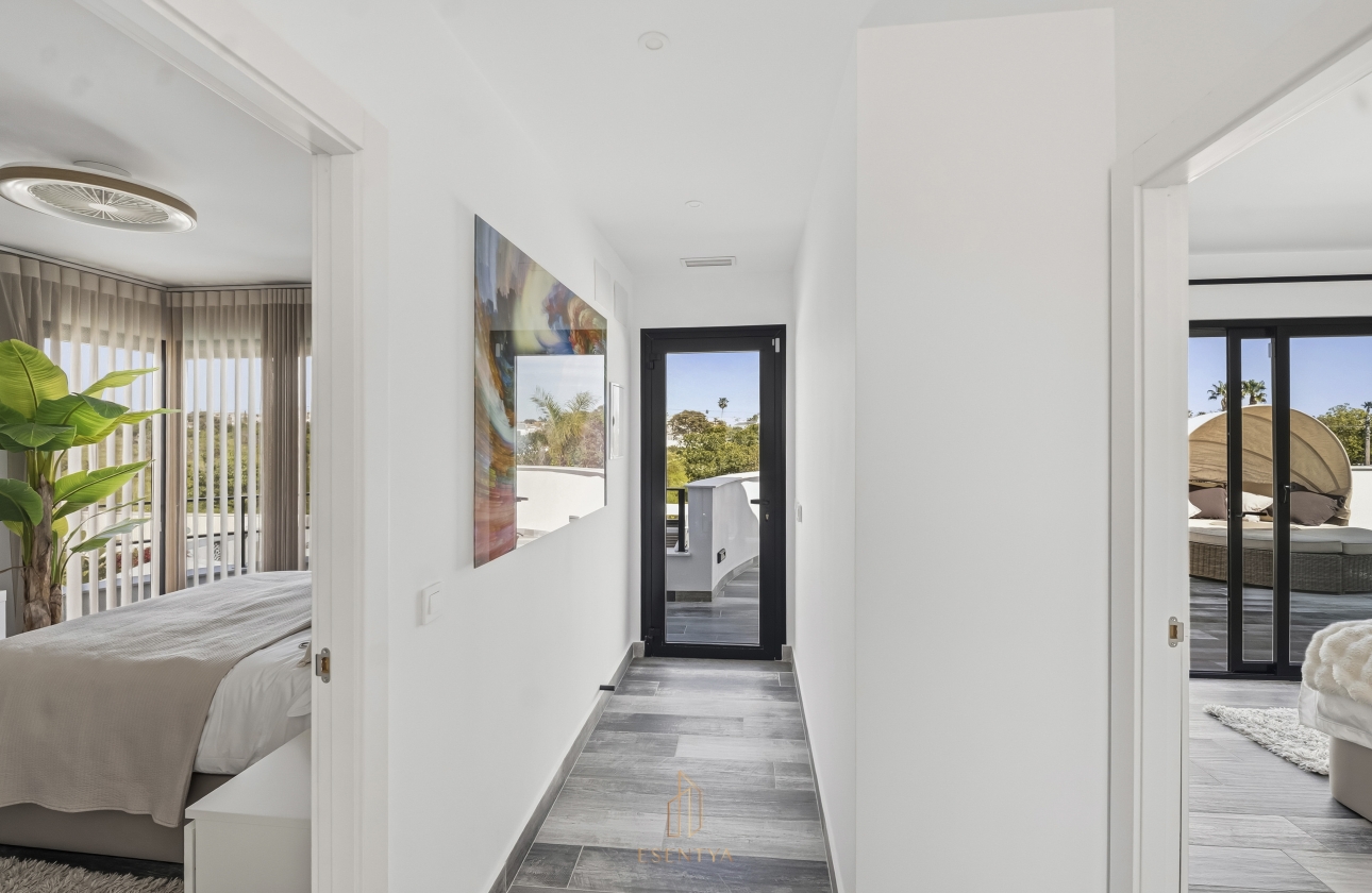 Rynek wtórny - Villa - Torrevieja - San Luis