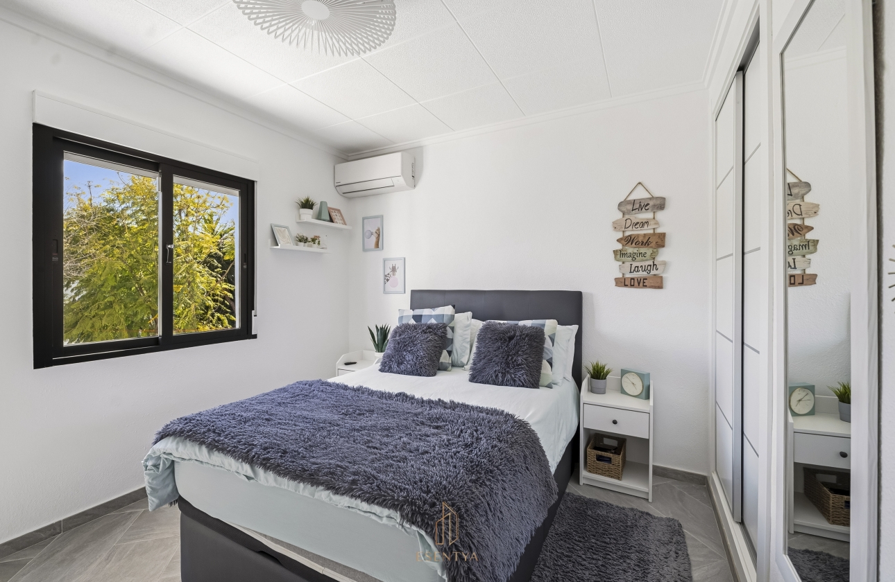 Rynek wtórny - Villa - Torrevieja - San Luis