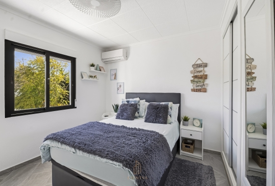 Rynek wtórny - Villa - Torrevieja - San Luis