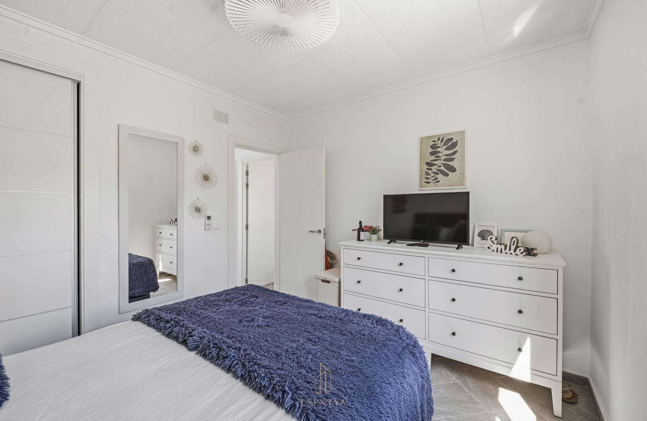 Rynek wtórny - Villa - Torrevieja - San Luis