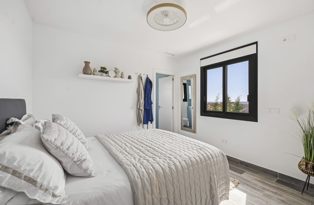 Rynek wtórny - Villa - Torrevieja - San Luis