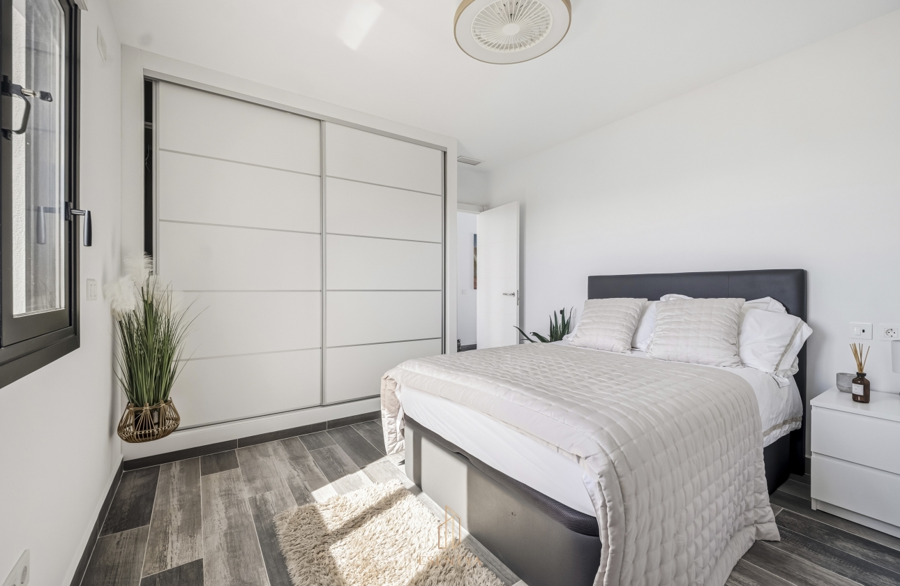 Rynek wtórny - Villa - Torrevieja - San Luis