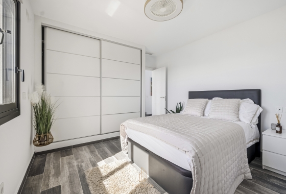 Rynek wtórny - Villa - Torrevieja - San Luis