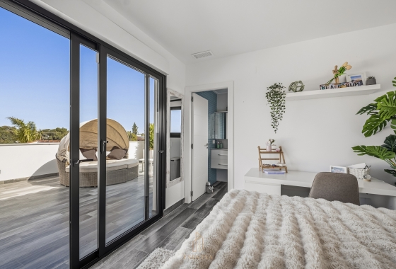 Rynek wtórny - Villa - Torrevieja - San Luis