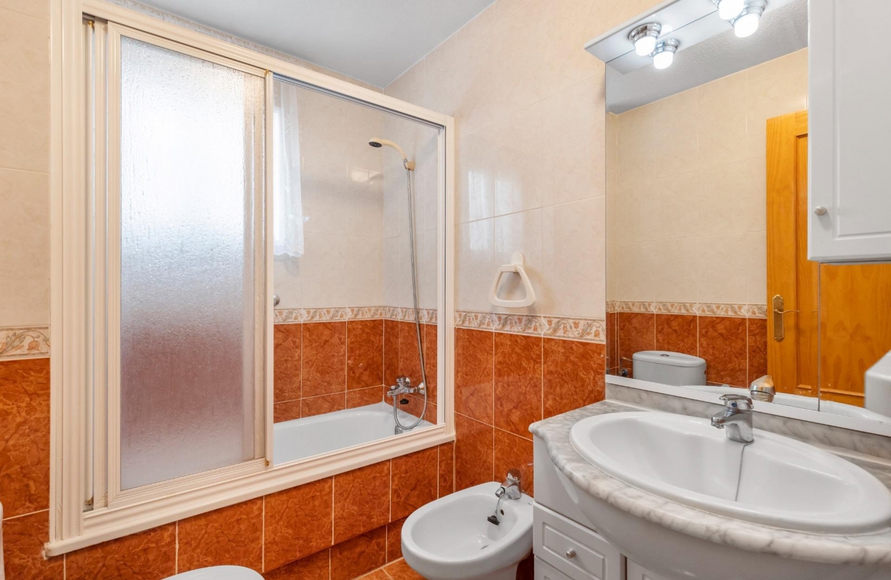 Rynek wtórny - Apartament - Torrevieja - Centro - Muelle Pesquero